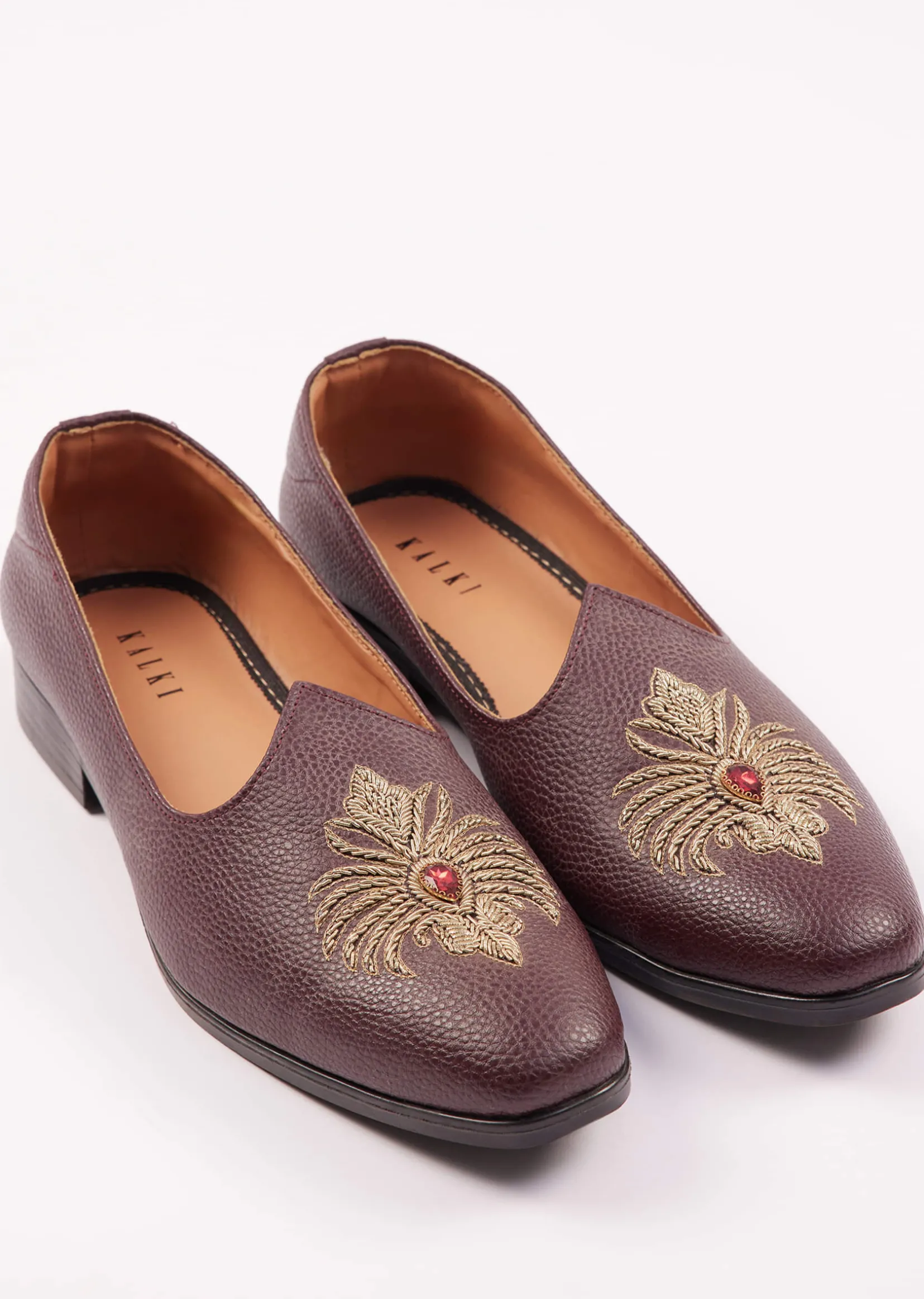 Wine Zardosi Work Juttis
