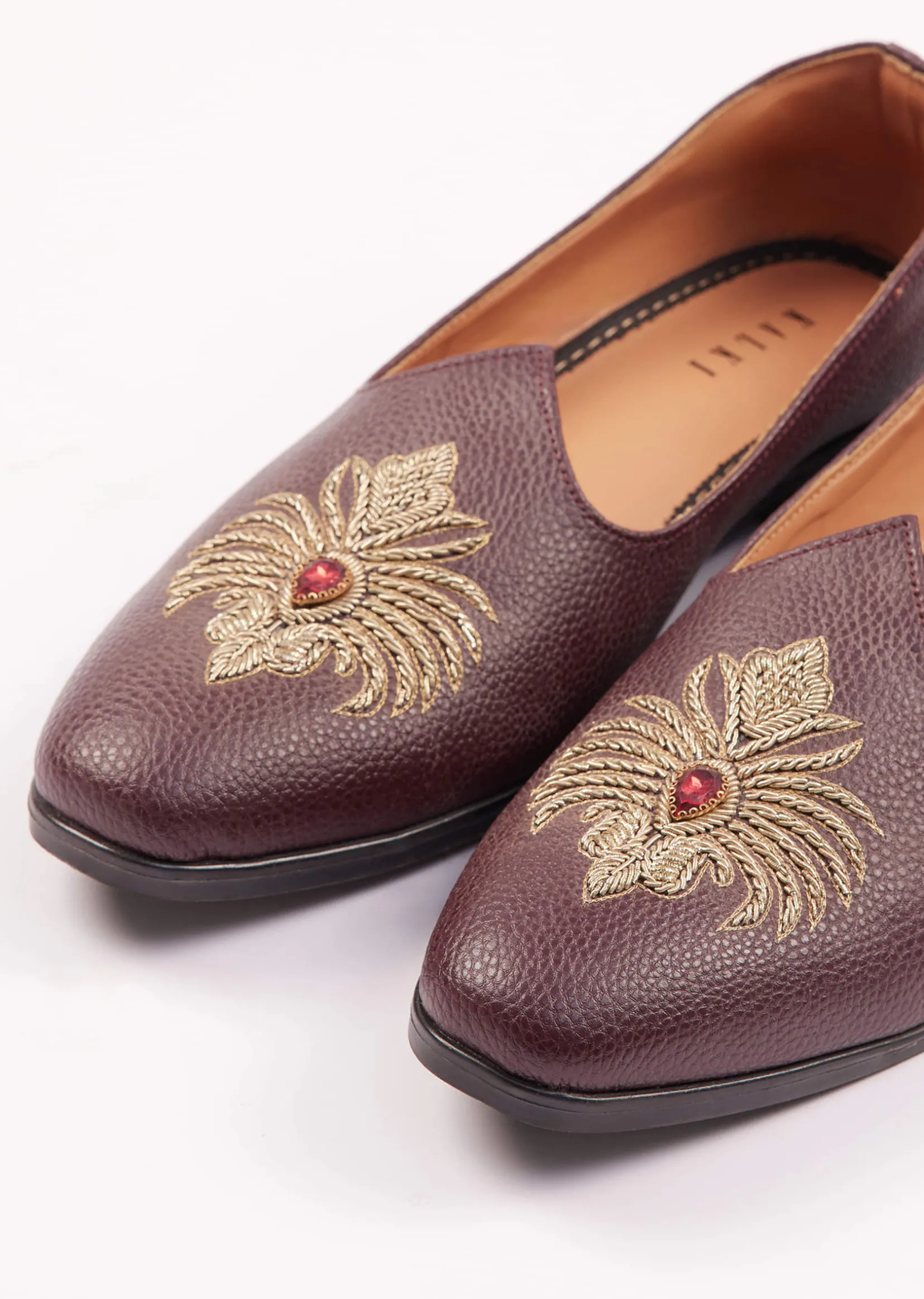 Wine Zardosi Work Juttis