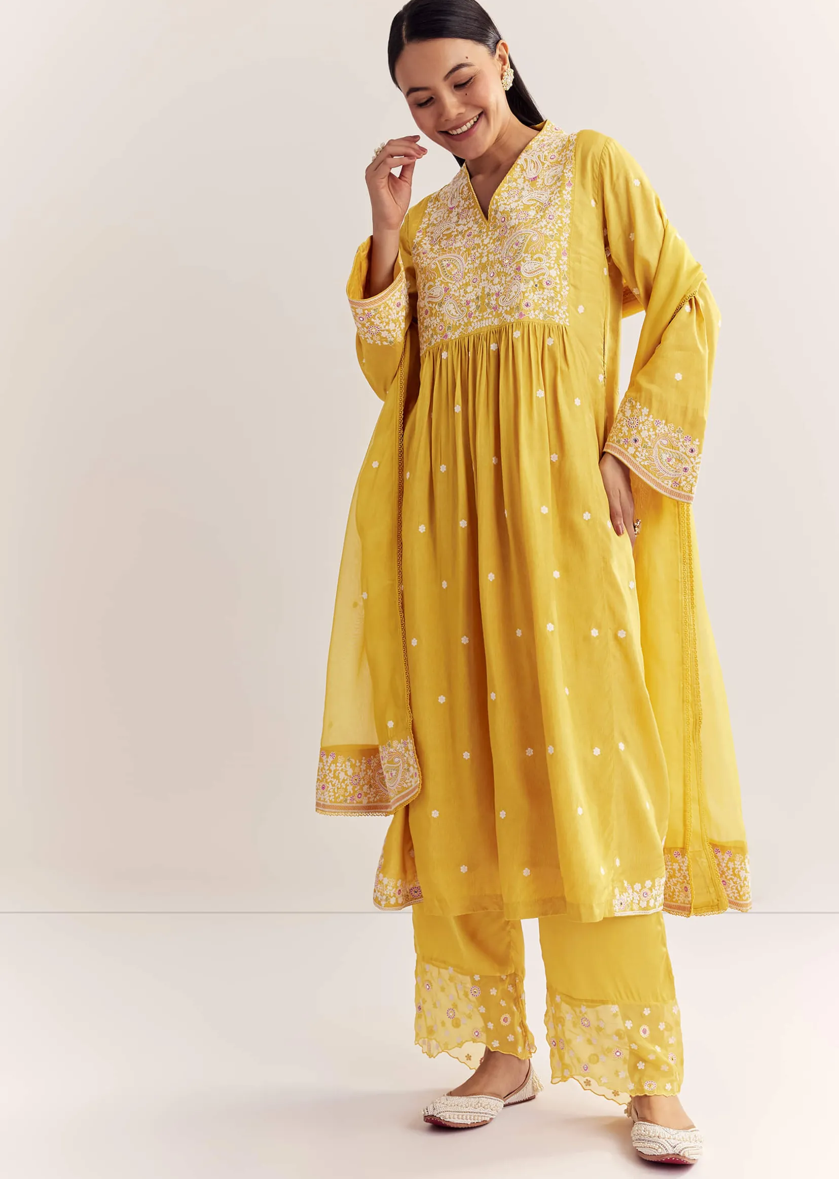 Yellow Silk Kurta Set With Thread Work And Organza Dupatta