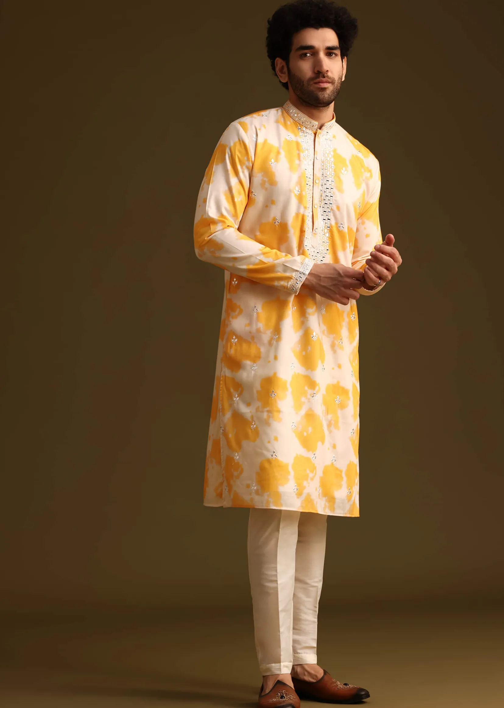 Yellow Tye Dye Print Kurta Set With Mirror Work